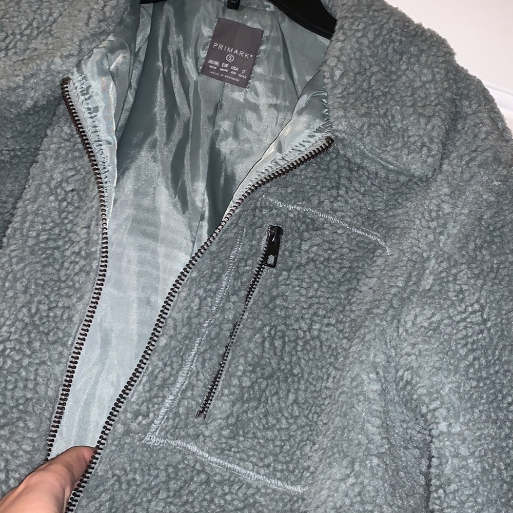 Sherpa Jacket - Picture 2 of 2